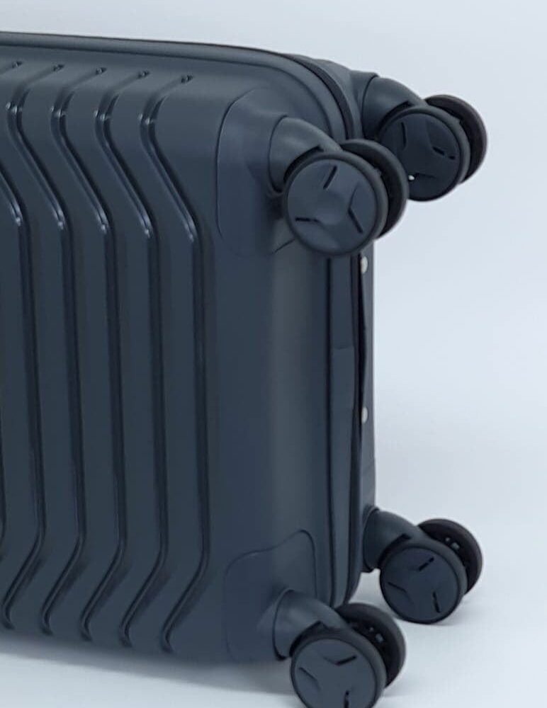 Benzi Maleta Cabina Muy Resistente PRO 5820 Medidas 55x39x20 Color Azul claro (copia)